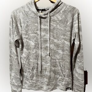 TAPOUT camouflage wrestling hoodie size medium